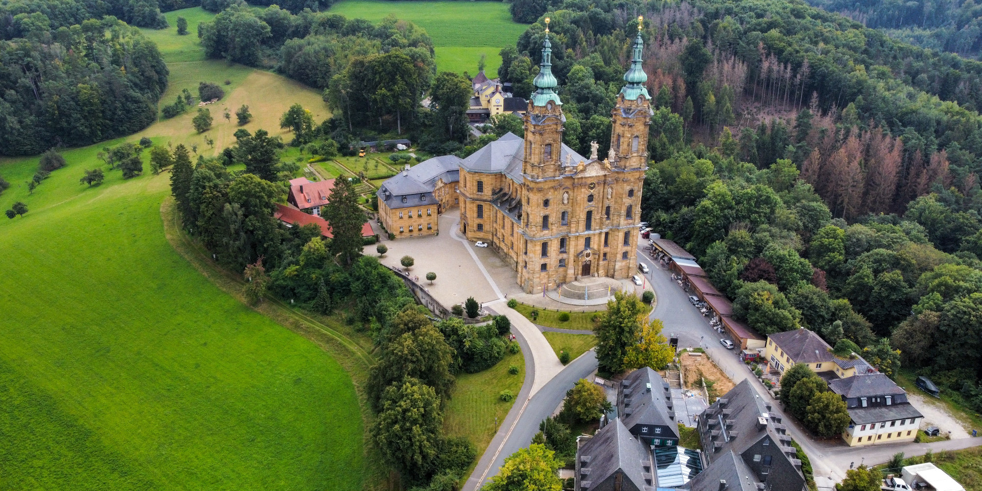 Drohnenansicht des Kloster Vierzehnheiligen