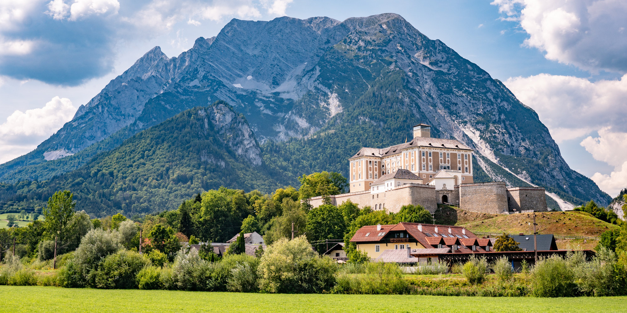 Schloss Trautenfels  an der Enns in Liezen