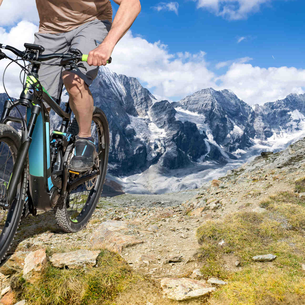 E-Mountainbike in den Alpen